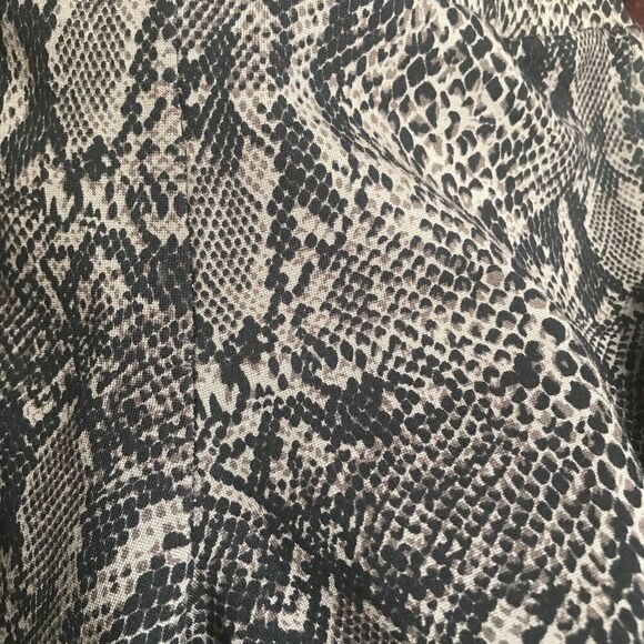 Joie Pull On Pants Womens Snakeskin Print Leggings Skinny Black Grey Size Medium - Picture 7 of 8